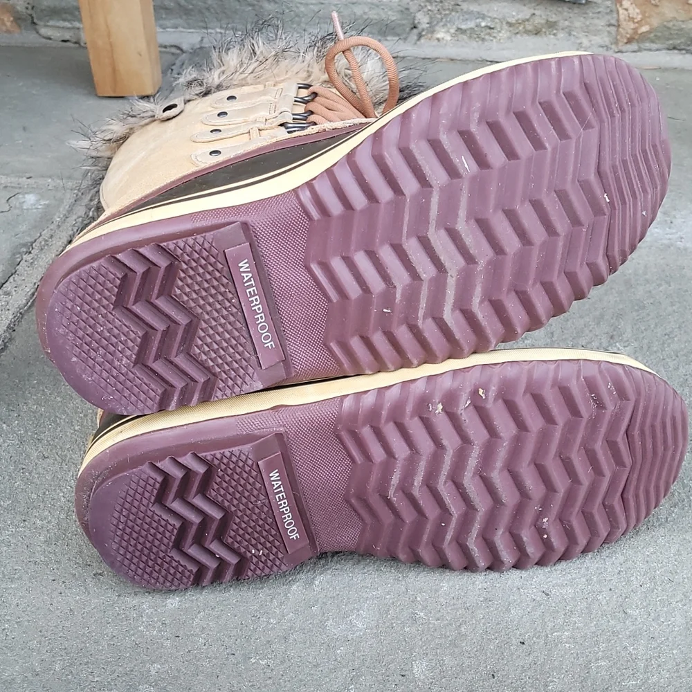 Sorel Joan of Arctic snow boots